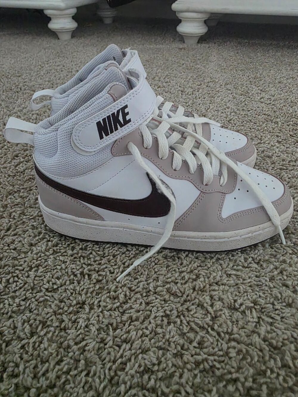 Nike Court Borough Mid 2 basketball shoes youth size 6